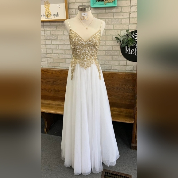 TLC Say Yes To The Prom Dress - Picture 5 of 14